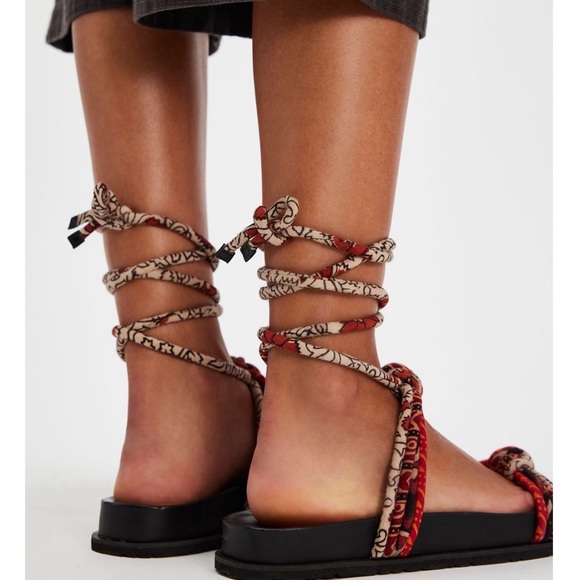 NWT Free People Resort-Ready Wrap Sandals in orange combo. Size 8 - Picture 3 of 3